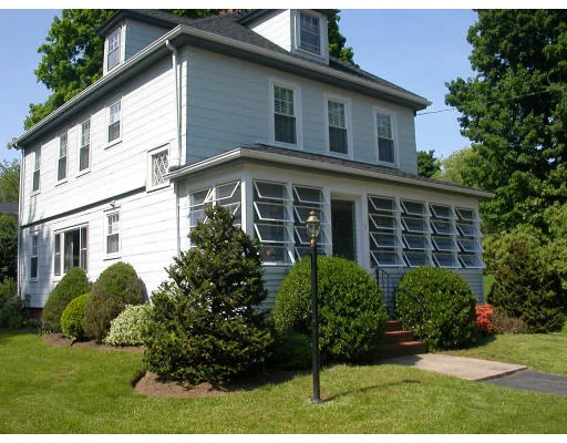 Photo of 11 Mechanics Row