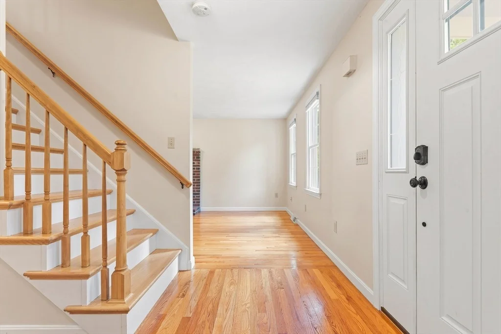 Photo of 10 Strawstone Ln