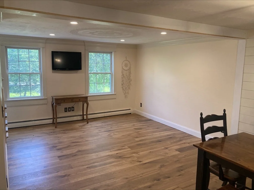 Photo of 337 Mason Rd Ext
