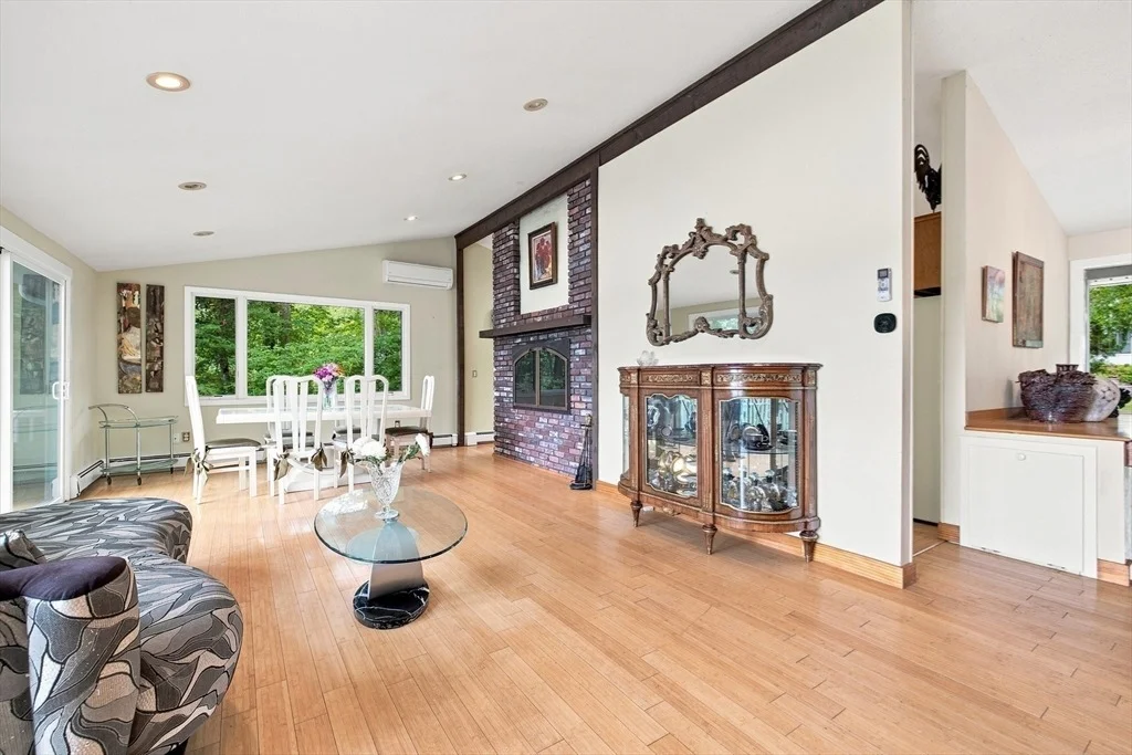 Photo of 79 Pond Cir