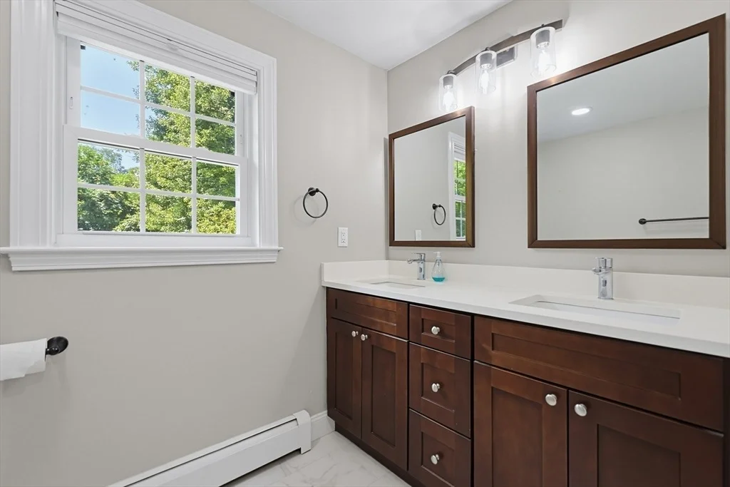 Photo of 316 W Sutton Rd