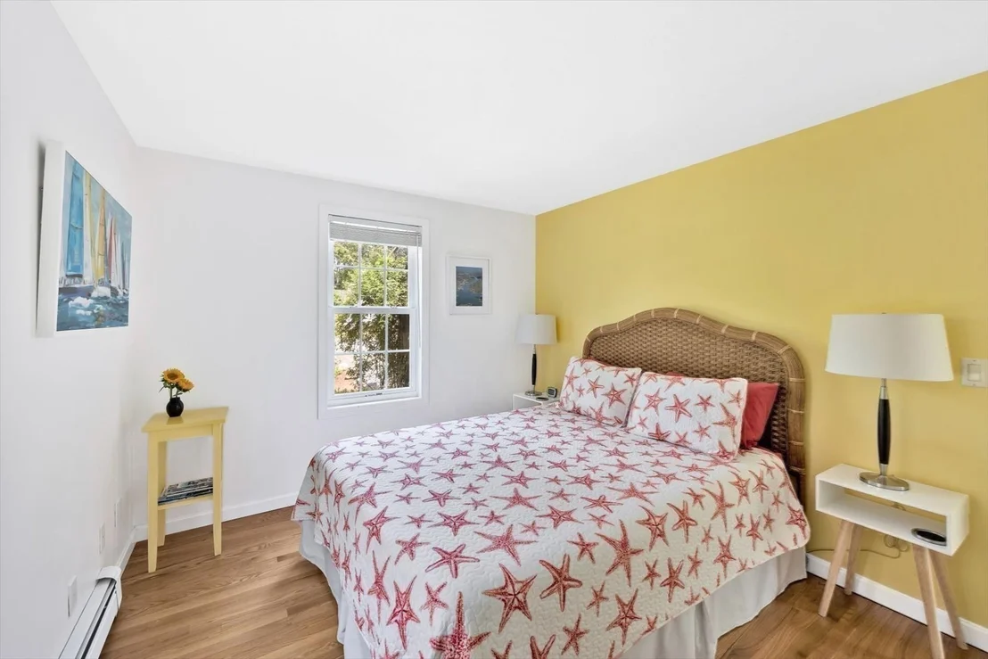 Photo of 11 Santuit Pond Rd
