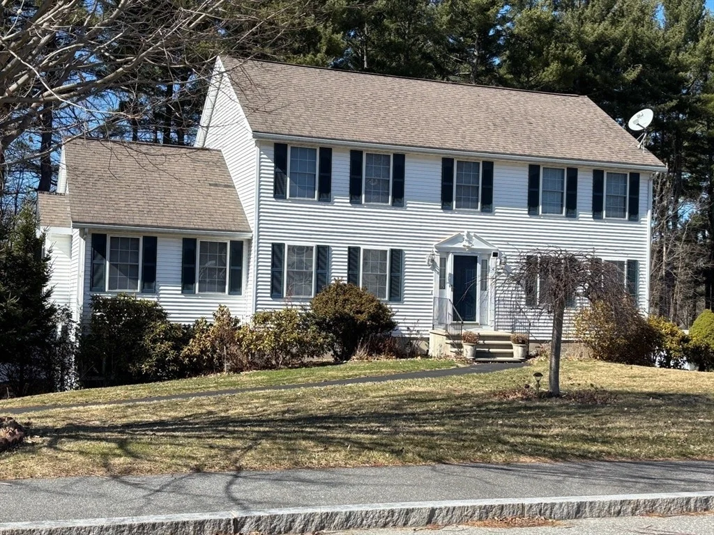 Photo of 70 Heritage Road