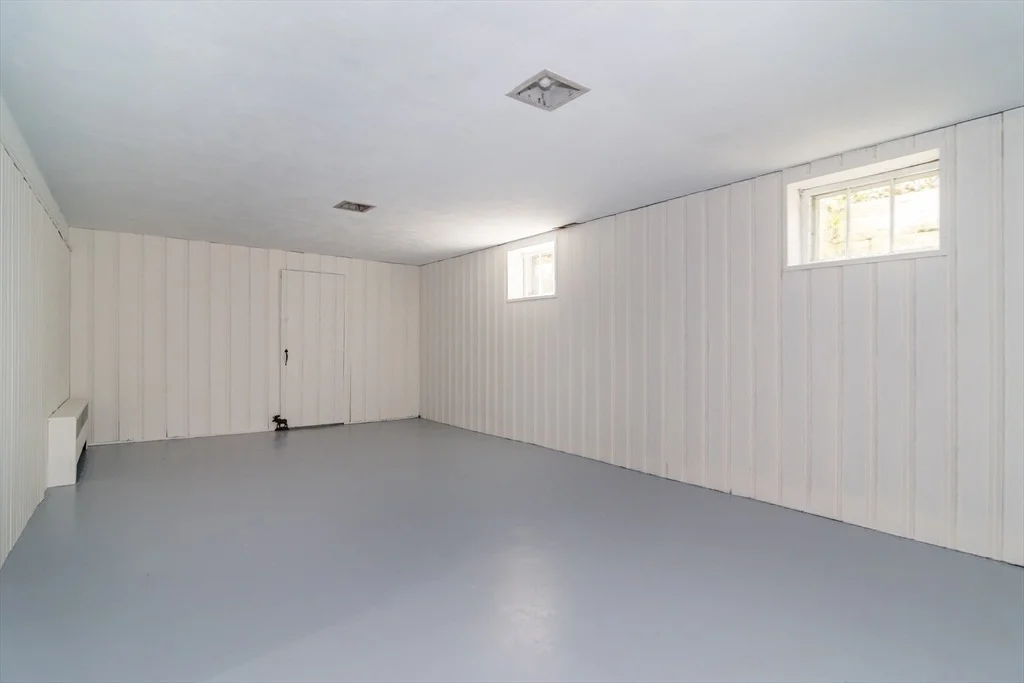 Photo of 431 Clapboardtree Street