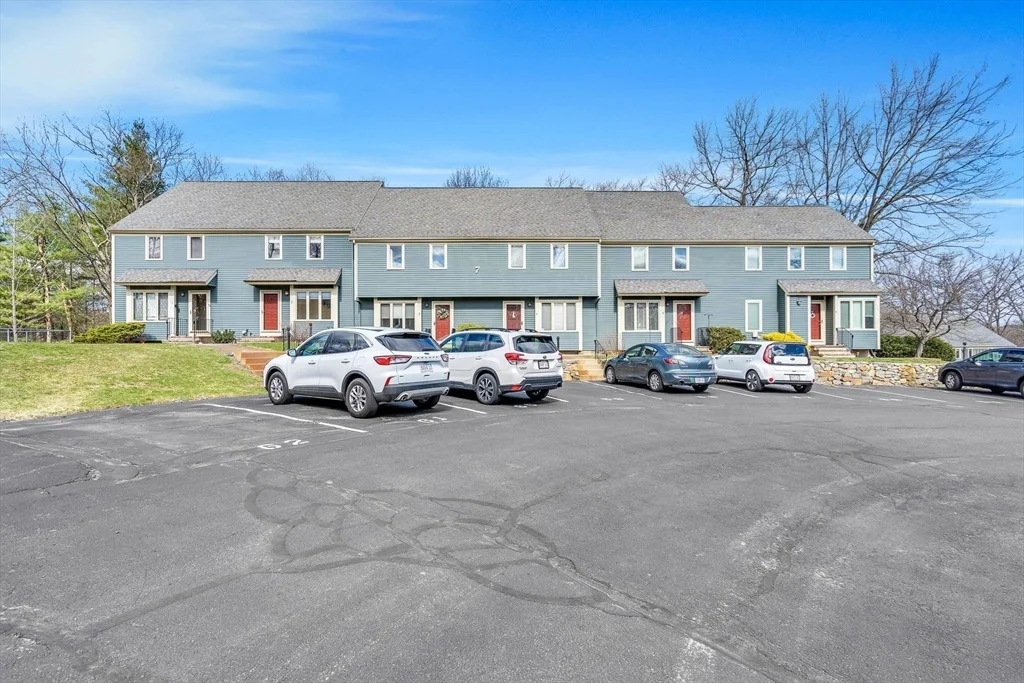 Photo of Unit 2 at 7 Deer Path