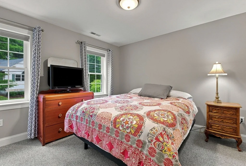 Photo of 19 Riverside Drive