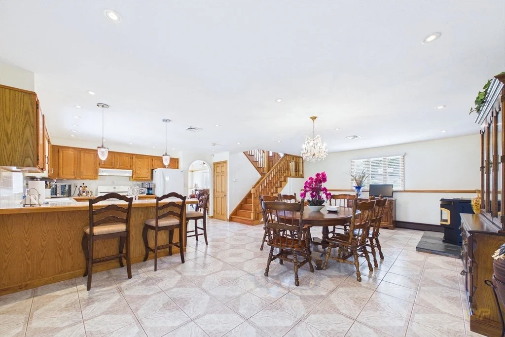 Photo of 38 Cushing Ln