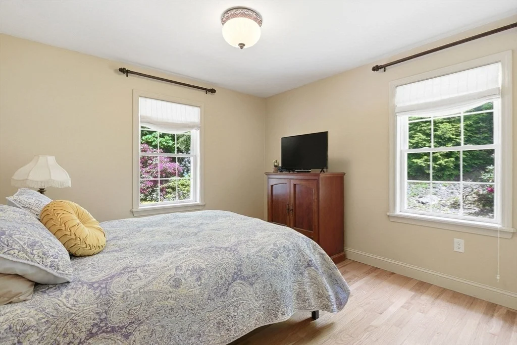 Photo of 493 Hubbardston Rd