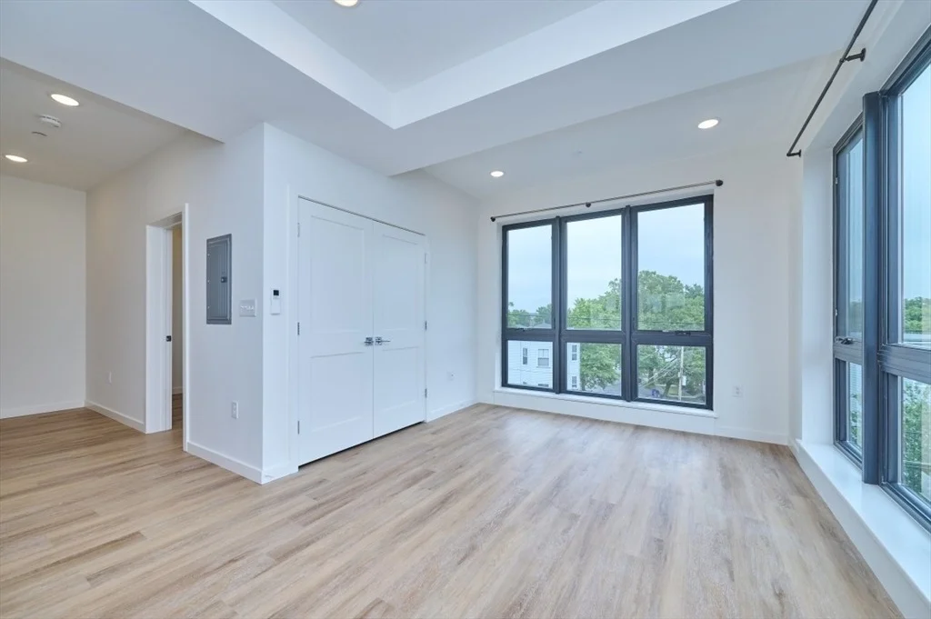 Photo of Unit 4C at 80 Broadway
