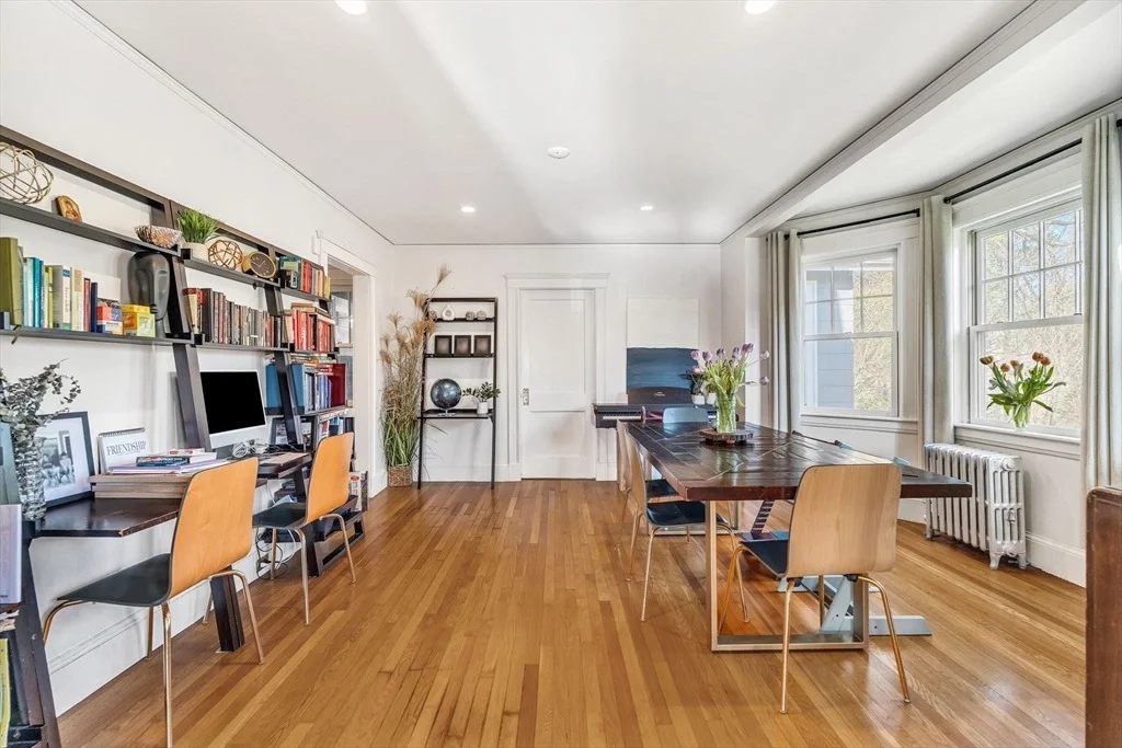 Photo of 711 Webster Street