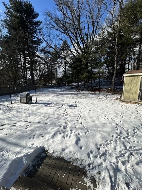Photo of 552 Dwight Rd