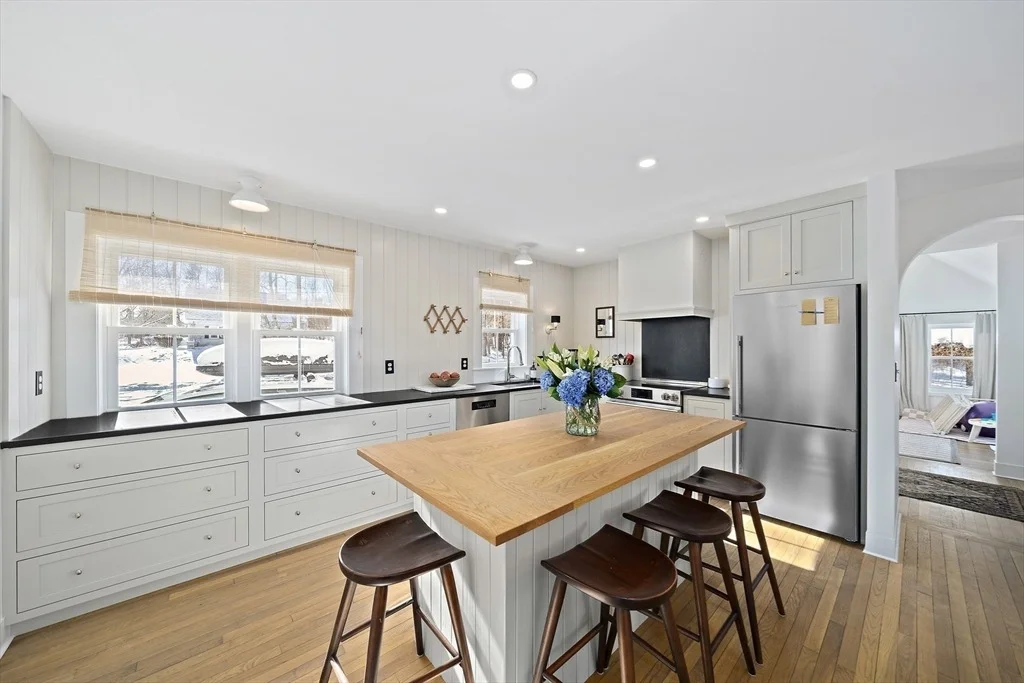 Photo of 339 State Street