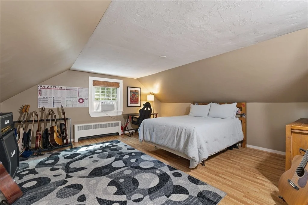 Photo of 46 Bancroft Rd