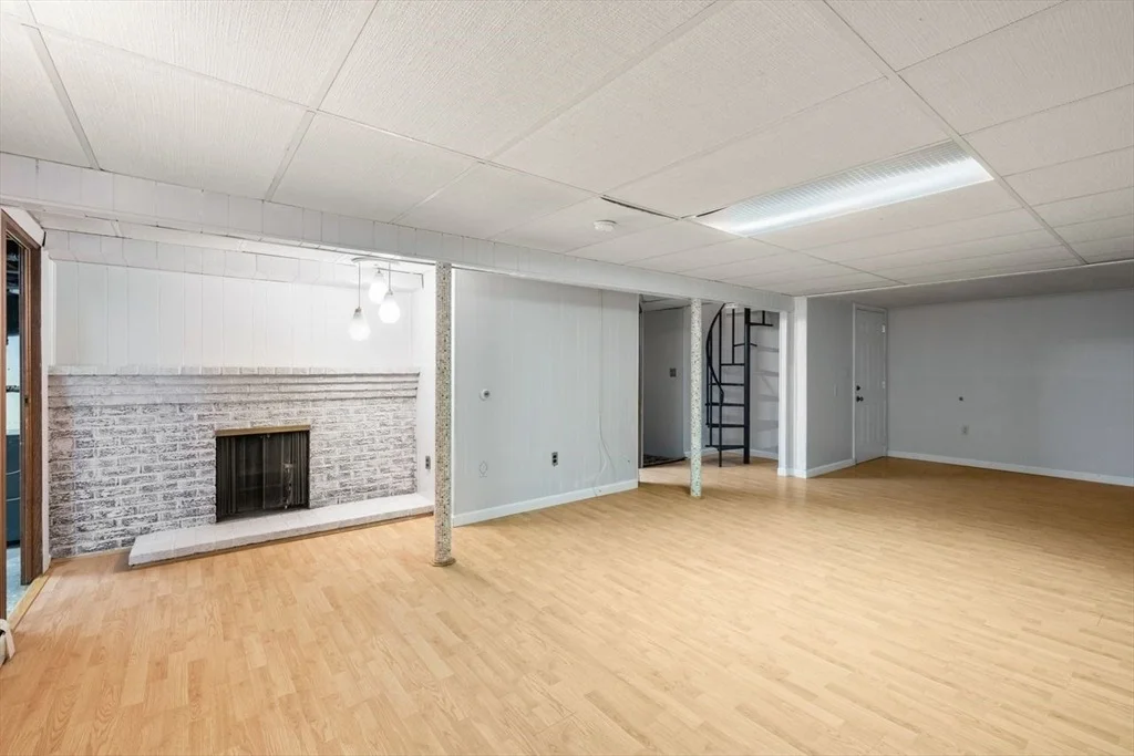 Photo of 56 Meadowview Road
