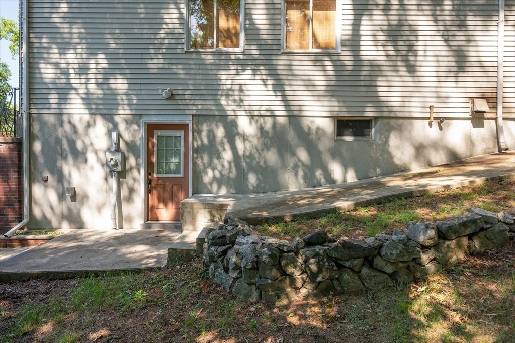 Photo of 12 Parkway Dr