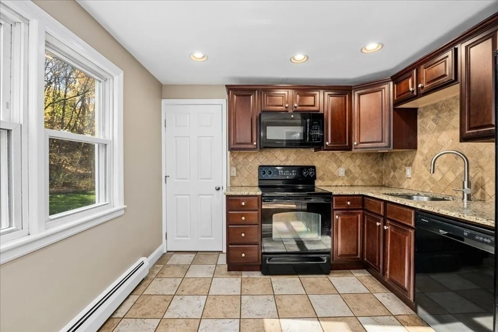 Photo of 7 Neptune Dr