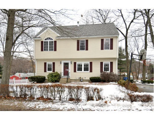 Photo of 28 Lantern Ln