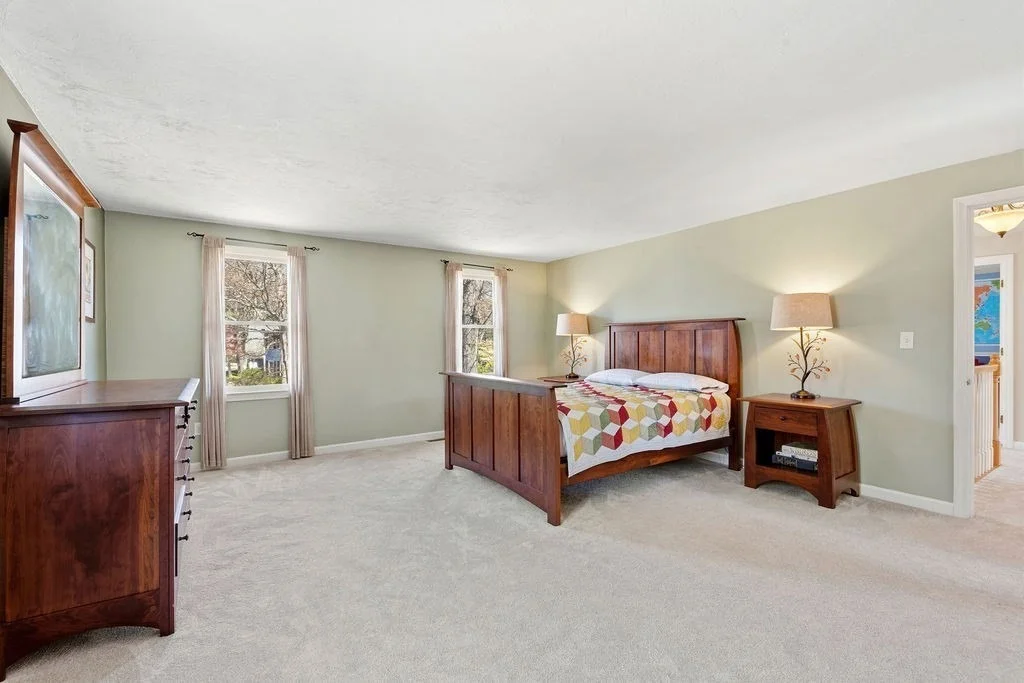 Photo of 192 Fairway Dr