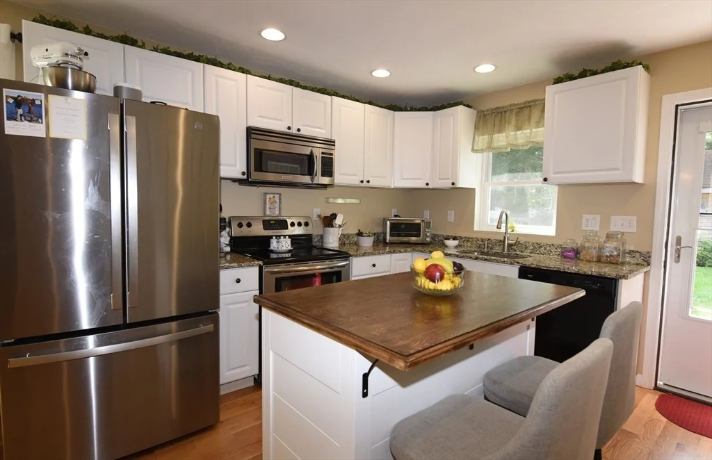 Photo of 34 Thirteenth Ave