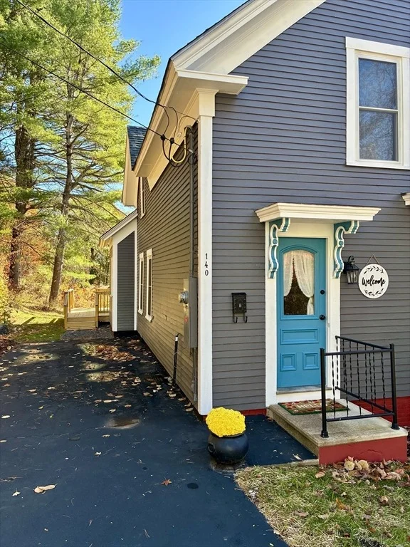 Photo of 140 Mechanic St
