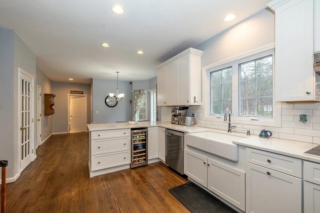 Photo of 142 River Rd