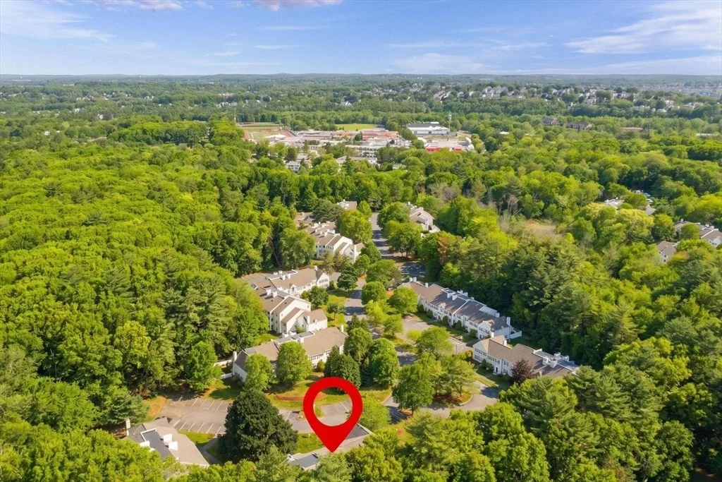 Photo of Unit E at 400 Brookside Dr