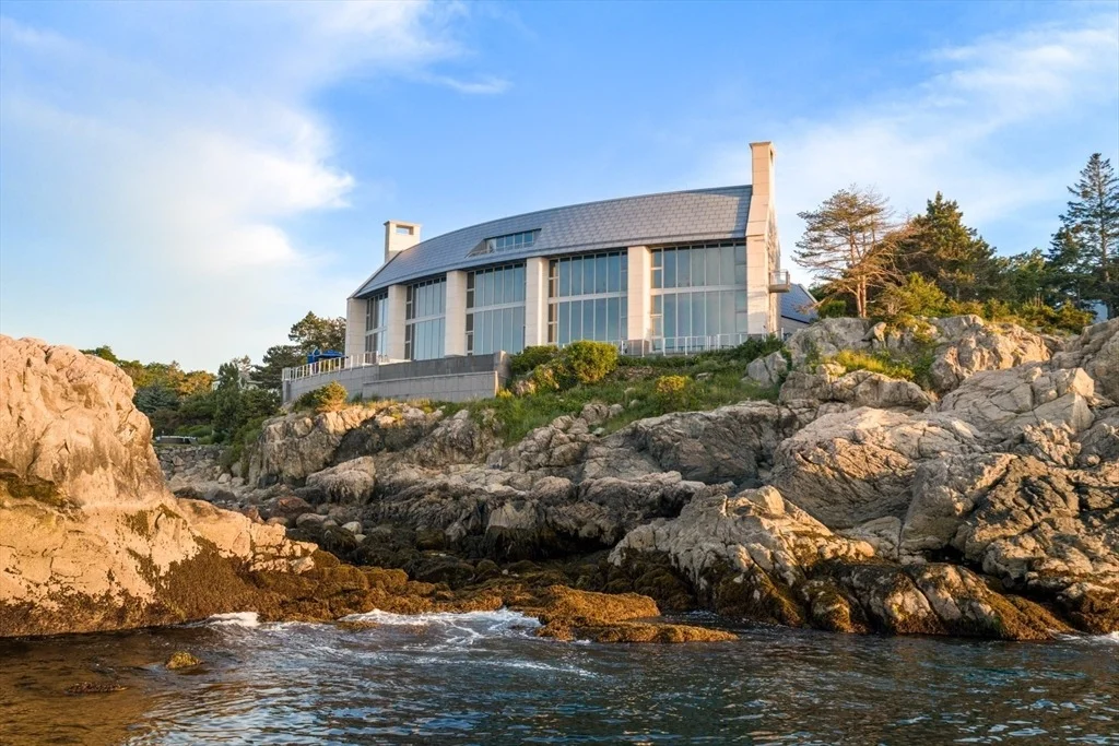 Photo of 25 Rockyledge Road