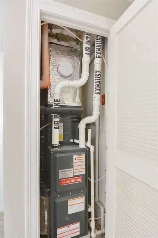 Photo of Unit D at 21 Wall St