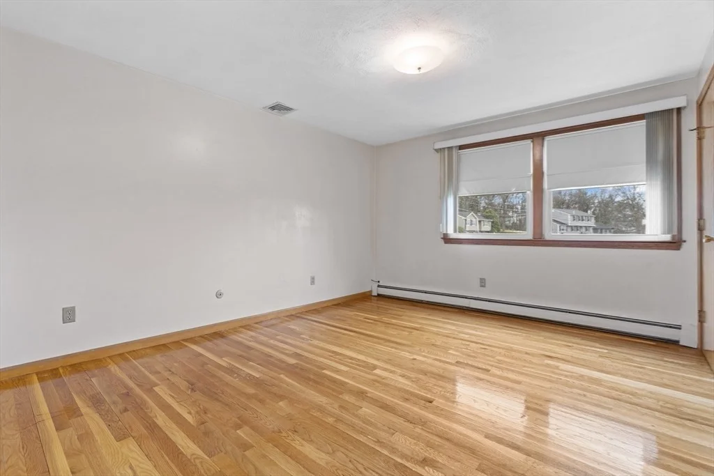 Photo of 118 Sherbourne Pl