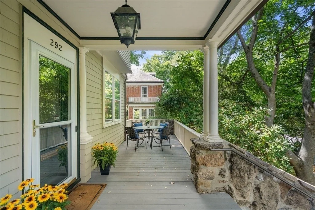 Photo of 292 Clinton Rd