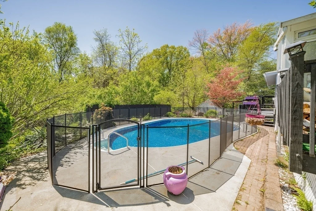 Photo of 57 Parenteau Dr