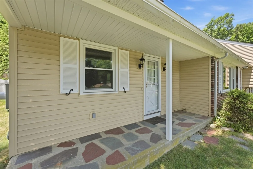 Photo of 23 Old Orchard Road