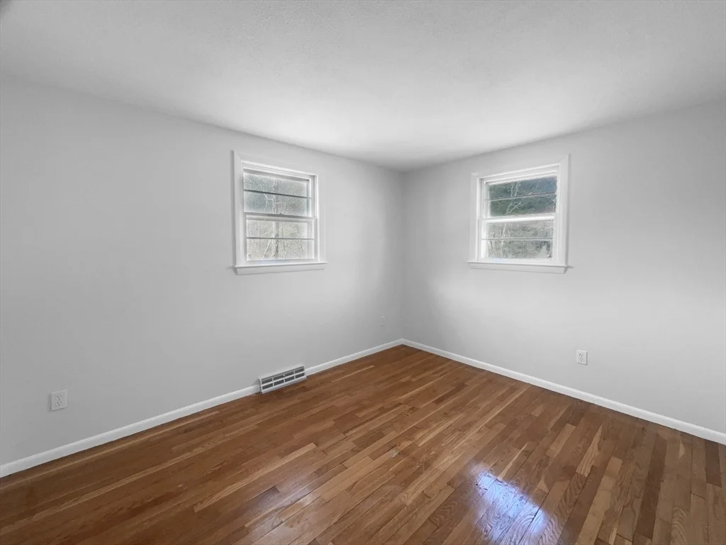 Photo of 14 Sandy Brook Rd