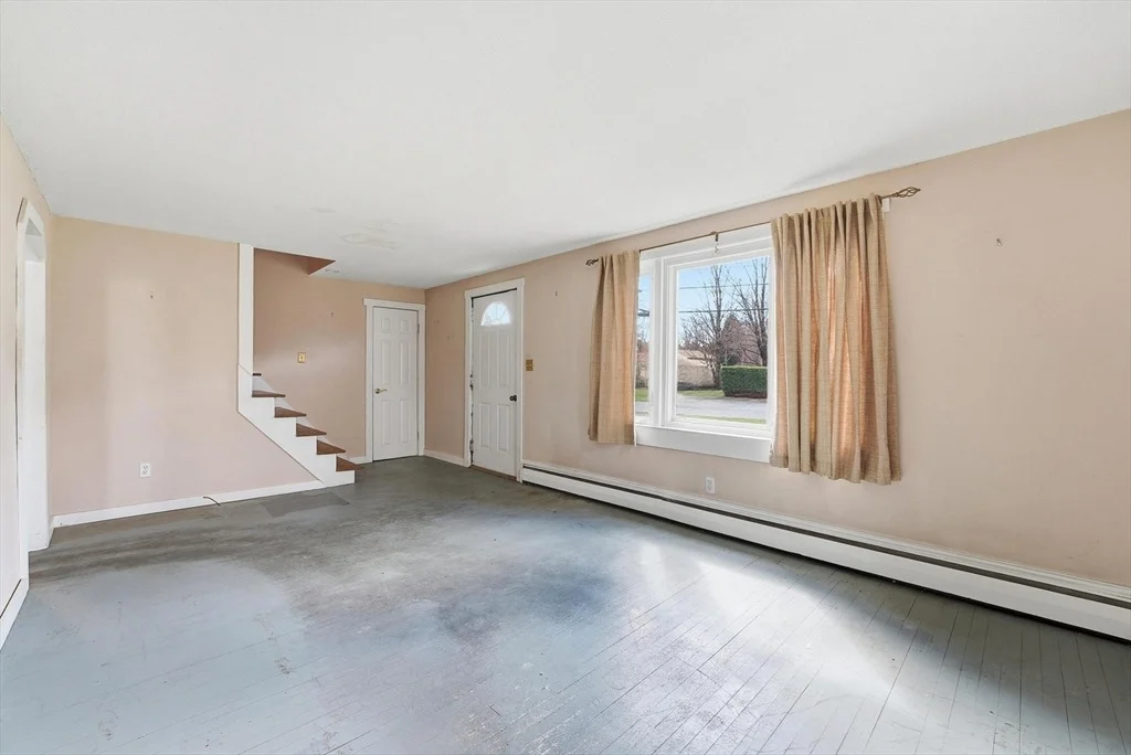 Photo of 62 Millbrook Dr