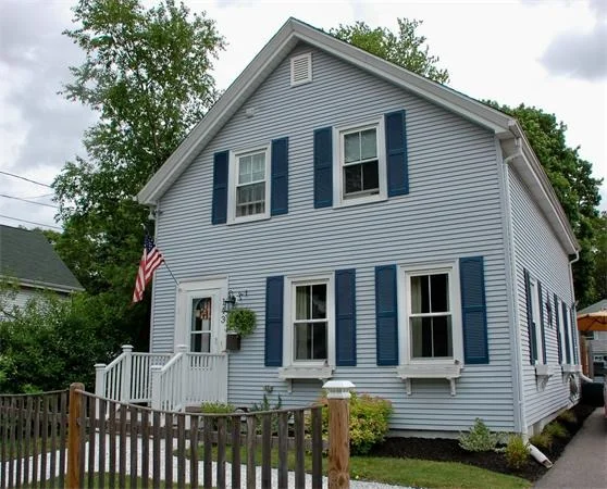 Photo of 143 Curve St