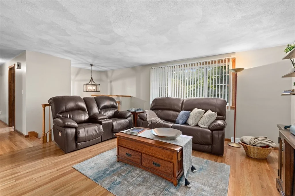 Photo of 117 Rolling Ridge Ln