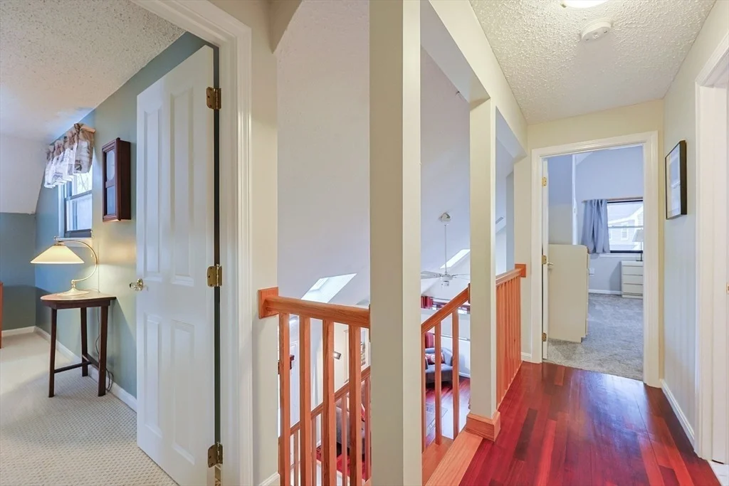 Photo of 18 Sherborne Cir