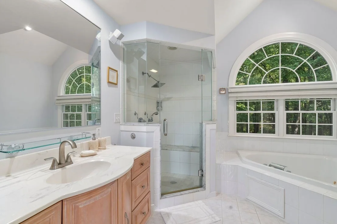 Photo of 20 Fern Brook Cir