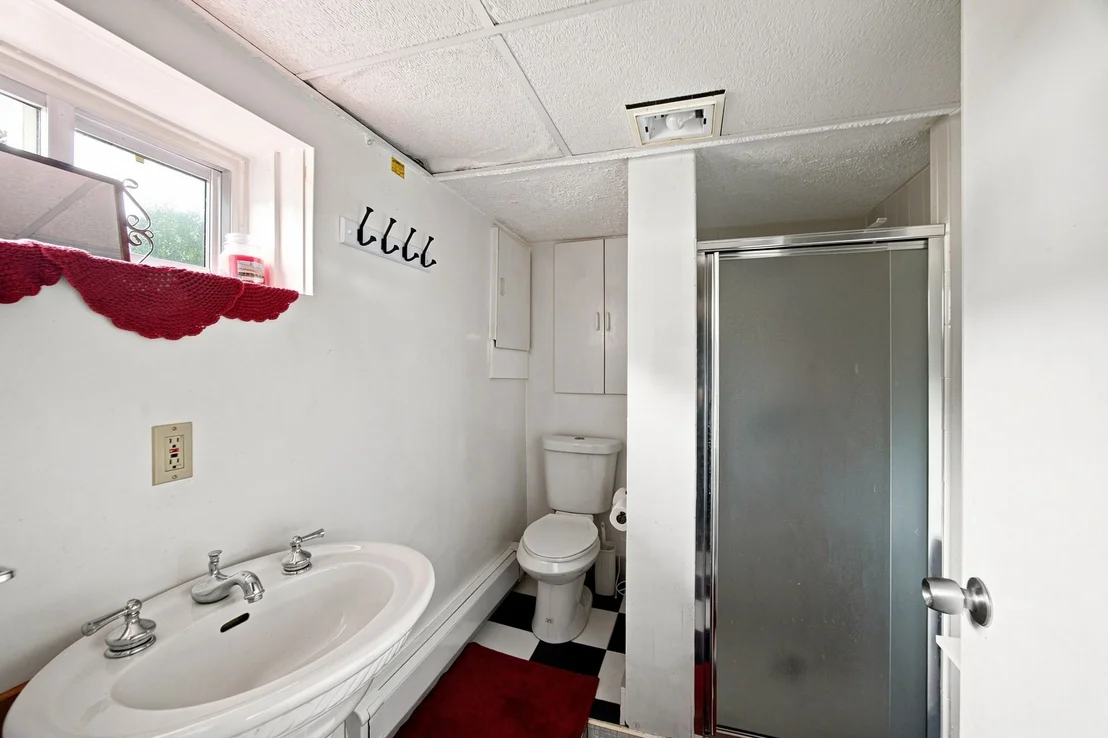 Photo of 60 Brickett St