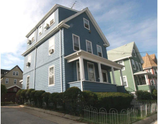 Photo of 64 Berkeley St