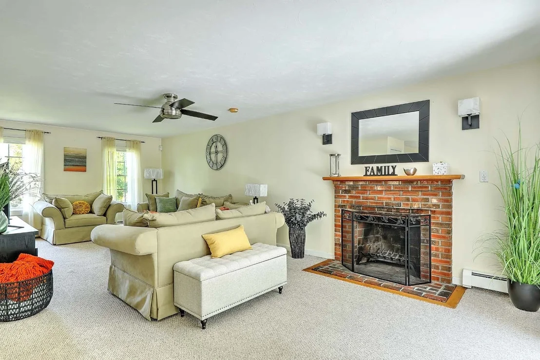 Photo of 30 Pine Warbler Way
