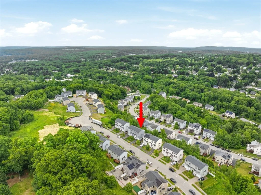 Photo of 34 Bittersweet Blvd