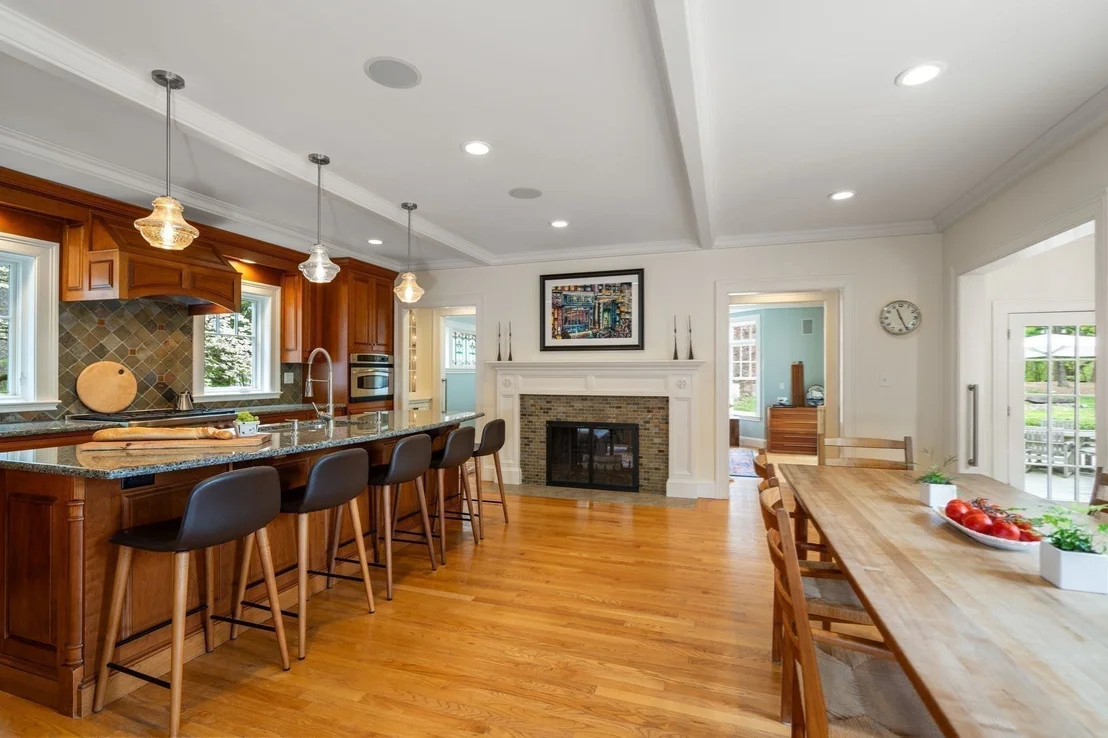 Photo of 1172 Lowell Rd
