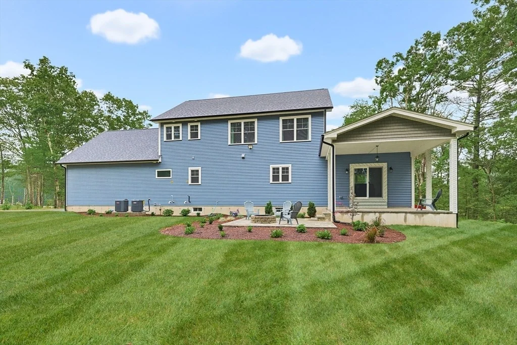 Photo of 16 Ledge Hill Ln