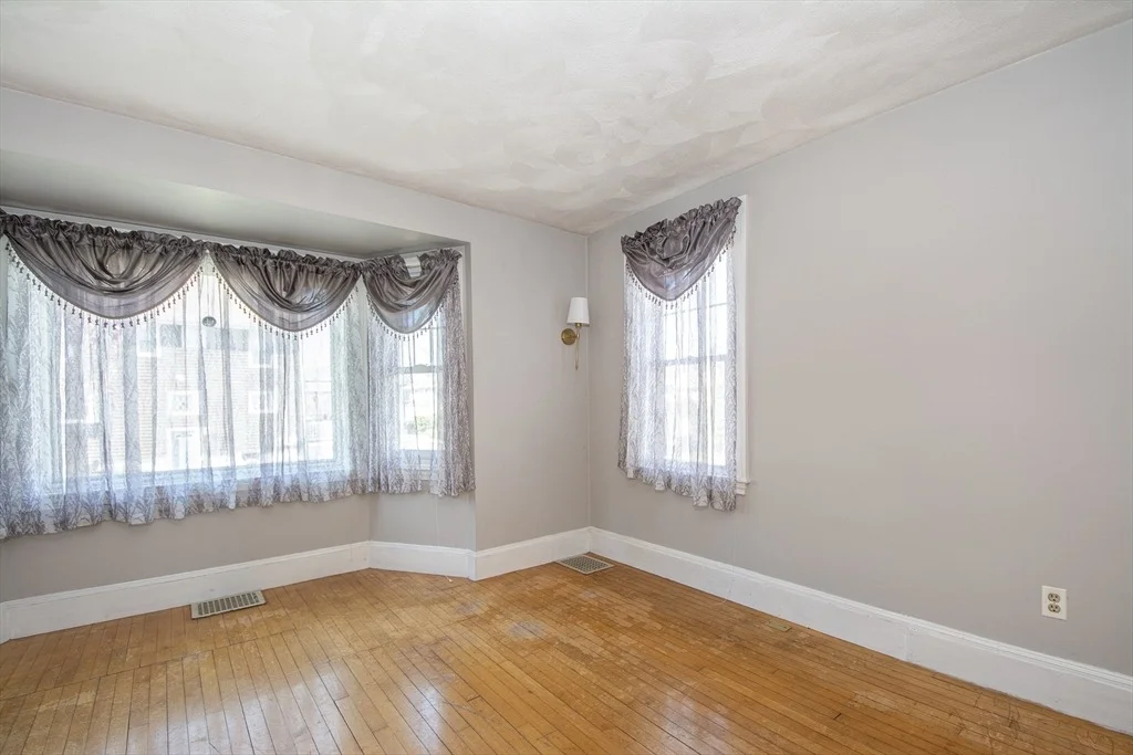 Photo of 43 Arnold Road