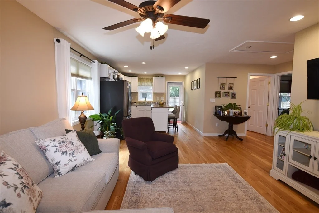 Photo of 34 Thirteenth Ave
