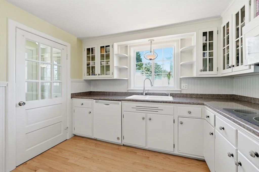 Photo of 11 Drury Ln