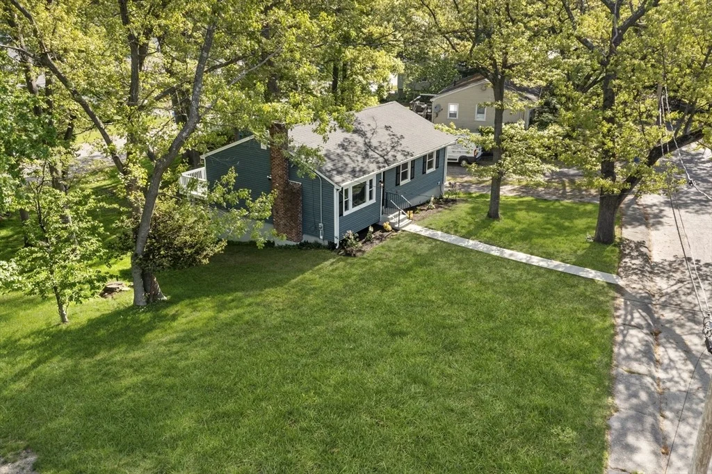 Photo of 38 Isabel Cir