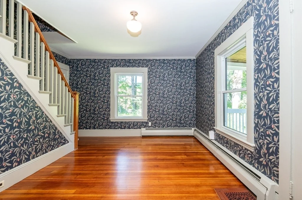 Photo of 34 Lowell Road