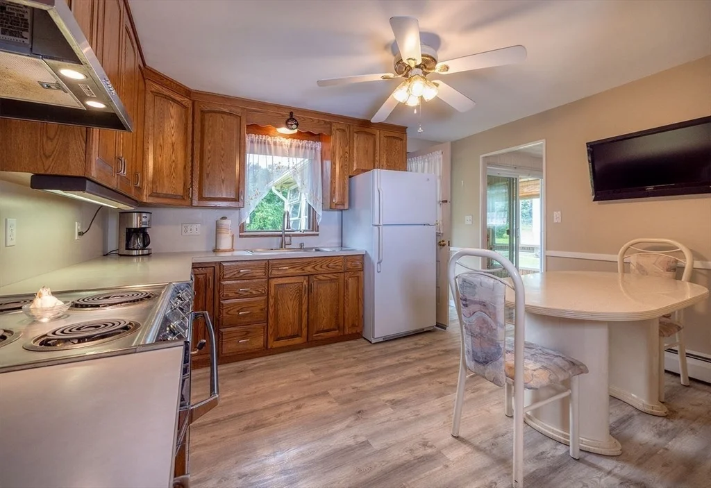 Photo of 17 Leslie Rd